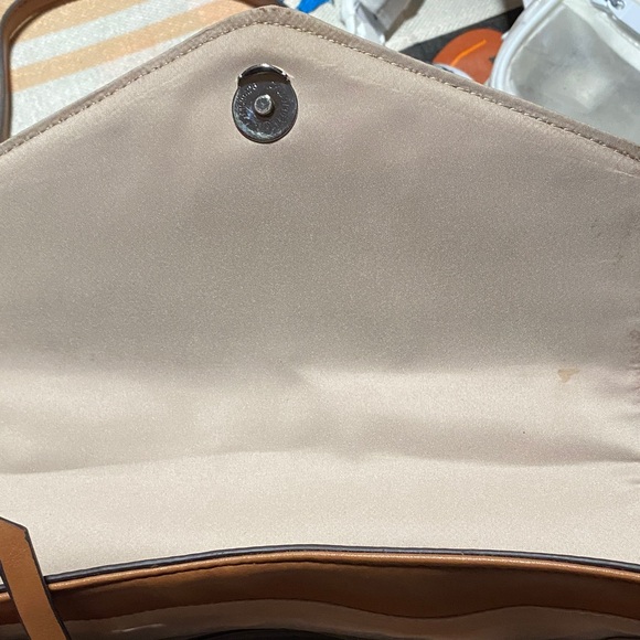 Stylish Tan and Black women’s crossbody Bag - Picture 9 of 14